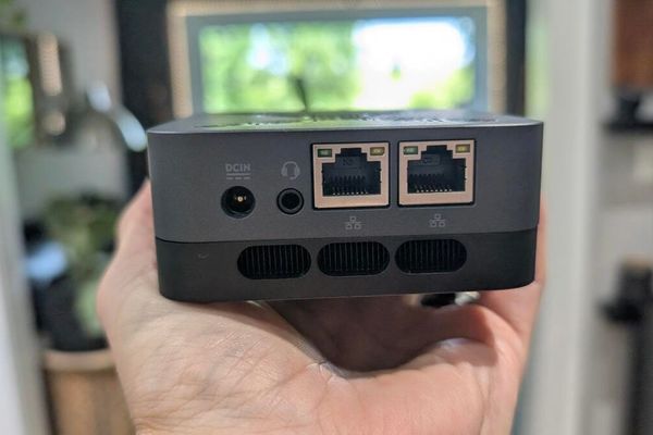 Minix Z97 Mini PC: Defying Size Expectations with Triple 4K Power
