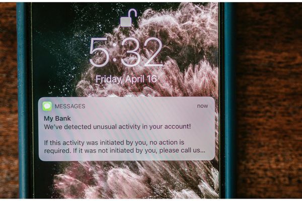 Canadian SMS Blaster Operation Disrupts 13 Million Network Connections, Blocks Emergency Services