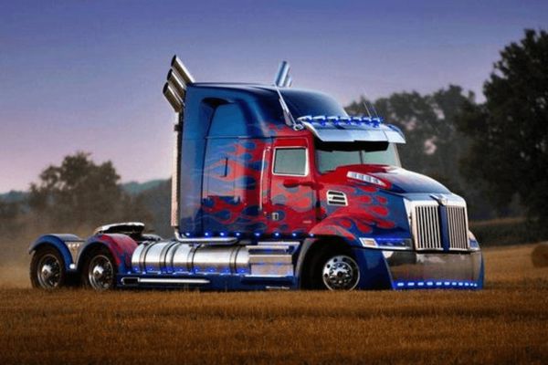 Momenta Expands Beyond ADAS with Dedicated Autonomous Trucking Team