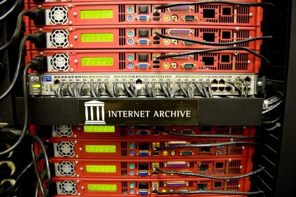 Local News Outlets Ramp Up Blocks on the Internet Archive Amid AI Scraping Fears