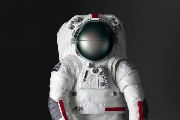 NASA's Moon Landing in Jeopardy as Spacesuit Delays Threaten Artemis Timeline