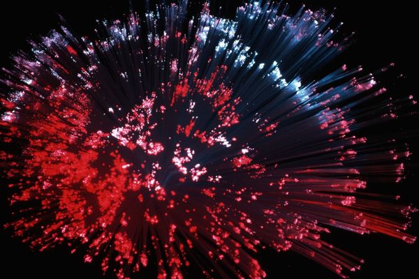 Photon ‘Negative Time’ Experiment Validated After One Million Runs