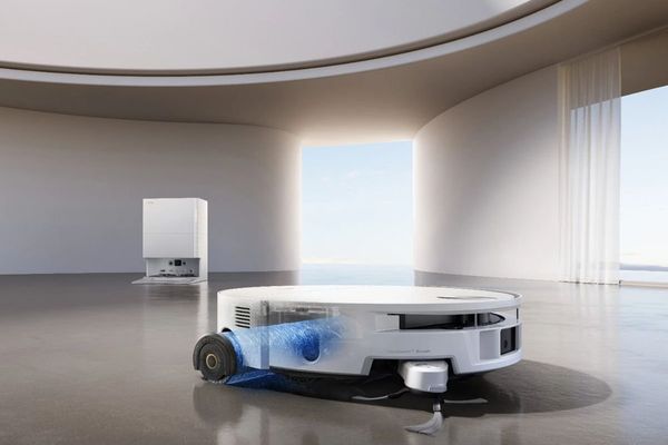 Dreame Mova S70 Robot Vacuum Launches in Europe with Roller Mop Technology
