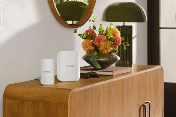 Eero Signal brings cellular backup to your home network during outages