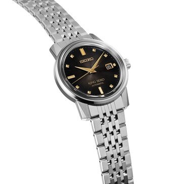 (Image source: @plus9time on Instagram)