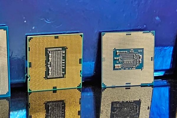 x86 Linux Kernel Boot Process Simplified: EFI Stub and Relocatable Support Become Unconditional