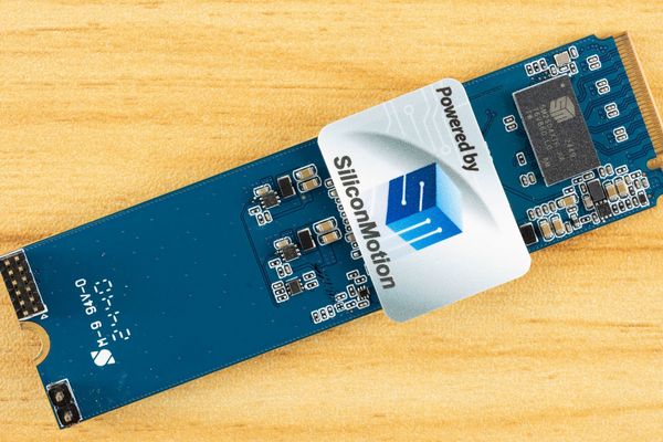 Silicon Motion SM2524XT pushes 14 GB/s to quad‑channel SSDs and trims KV‑cache latency