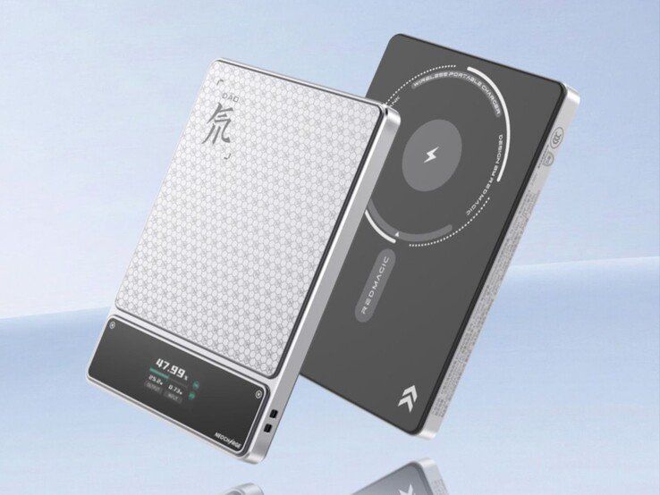 The RedMagic Deuterium Power Card Pro Magnetic Power Bank