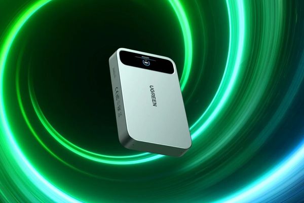 Ugreen's MagFlow AI Voice Recording Power Bank Blurs the Line Between Charger and Productivity Tool
