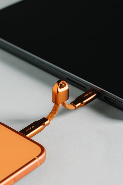 Nomad debuts Stellar Orange ChargeKey to color match iPhone - 9to5Mac