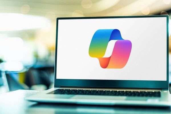 Notepad loses Copilot icon as Microsoft gives subtlety a try • The Register