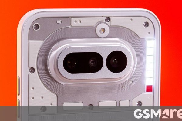 Nothing Phone (4a) Review: A Capable Mid-Ranger with Glyph Charm