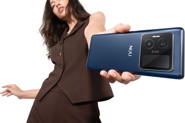 Nuu B40 5G: Ultra‑Affordable 5G Phone with a Fully‑Functional Rear AMOLED Display