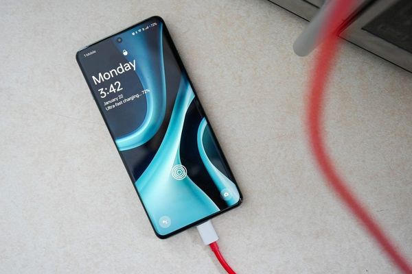 OnePlus 12 Drops to $600: A Powerhouse Android Phone Becomes a Developer Bargain