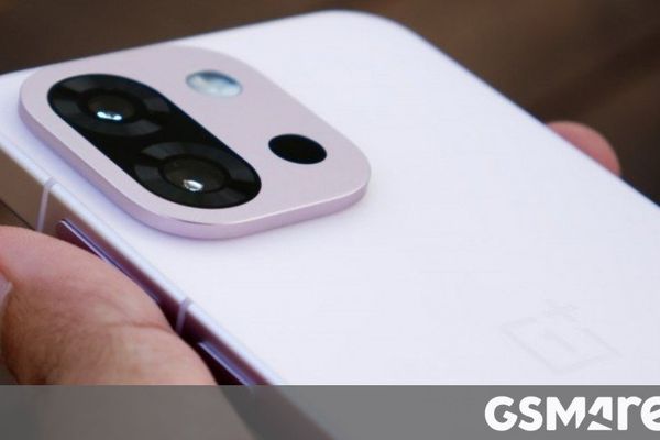 OnePlus 15T Benchmarked: Snapdragon 8 Elite Gen 5 Confirmed