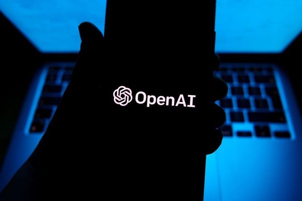 OpenAI Reopens the Open-Source Floodgates: Apache-Licensed AI Models Challenge the Status Quo