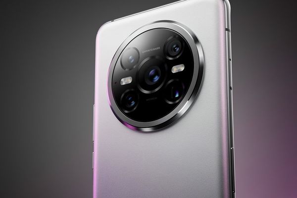 Oppo Find X9 Ultra's Back Showcased in New Images, Revealing Ambitious Camera Design