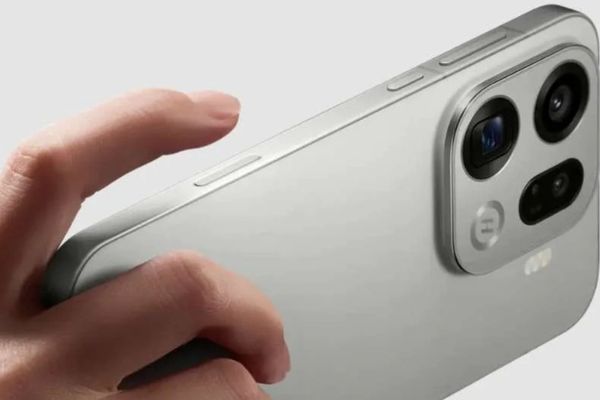 Oppo Find X9s Leak Reveals Compact Flagship with Dual 200MP Cameras and 7,000mAh Powerhouse