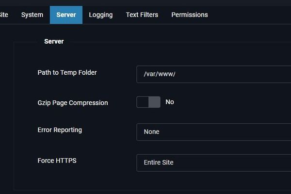Optimizing LAMP Stack Performance on Debian for High-Traffic CMS Hosting
