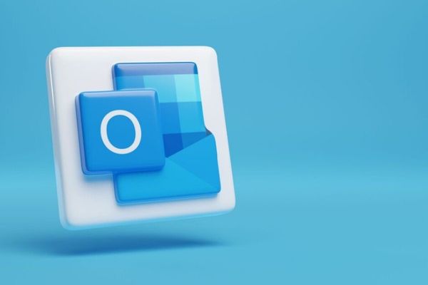 Outlook Classic’s Embedded Image Bug Threatens Corporate Signatures