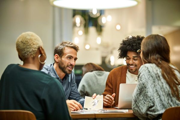 Microsoft Teams Communities: Strategic Implementation for Enterprise Communication