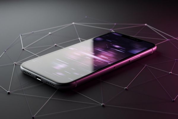 Russian Hackers Target Ukrainian Forces with PLUGGYAPE Malware via WhatsApp and Signal