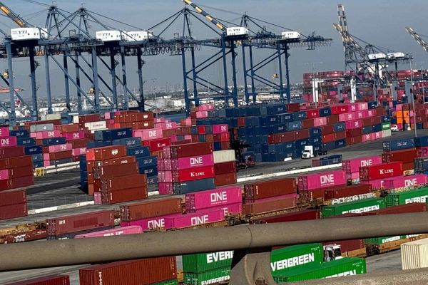 Port of Los Angeles Maintains Record Volume Despite China Trade Decline
