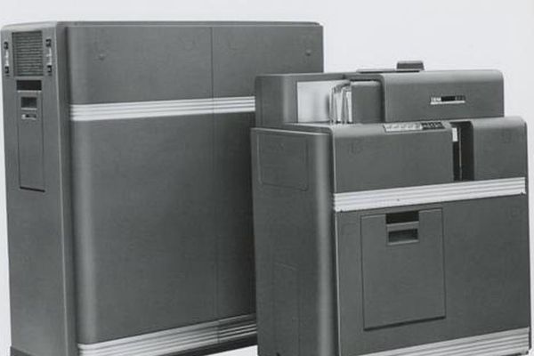 Powering Up an IBM 604 Thyratron Module – A Look at 1948’s Electronic Calculator