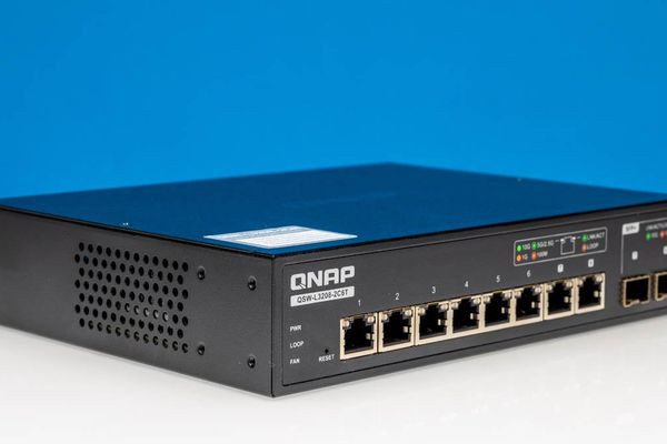 QNAP QSW-L3208-2C6T Review: A Versatile 8-Port 10GbE Combo Switch