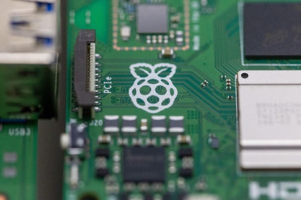 Qualcomm's Arduino Acquisition Ignites a New Battle in the Single-Board Computer Arena