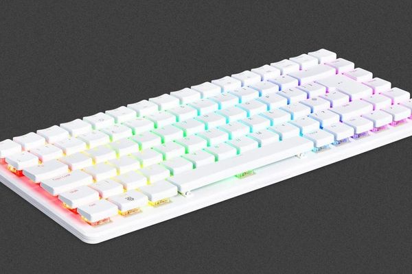 Raspberry Pi 500+ Debuts: 16GB RAM, M.2 Storage & Mechanical Keyboard Redefine Desktop Potential