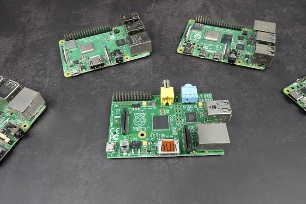 Raspberry Pi Drag Race: Generational Gains and Hidden Tradeoffs