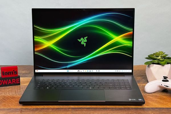 Razer Blade 18 (2026): When the Silicon Outpaces the Generational Story