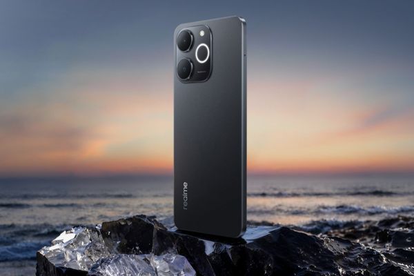 Realme P4 Lite: Realme’s new entry-level smartphone debuts with 90 Hz display and 6,300 mAh battery