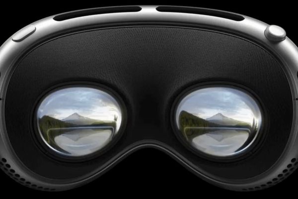 Recreating Apple's Vision Pro Animation in Pure CSS: A Technical Deep Dive