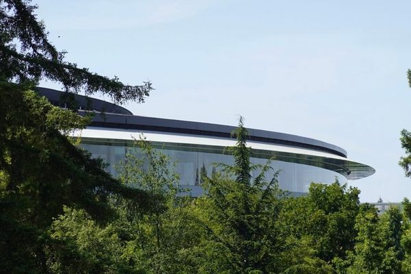 Inside Apple's Internal AI: Enchanté and Enterprise Assistant Power Employee Productivity