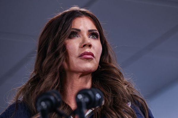 Republicans turn on Noem, demand resignation