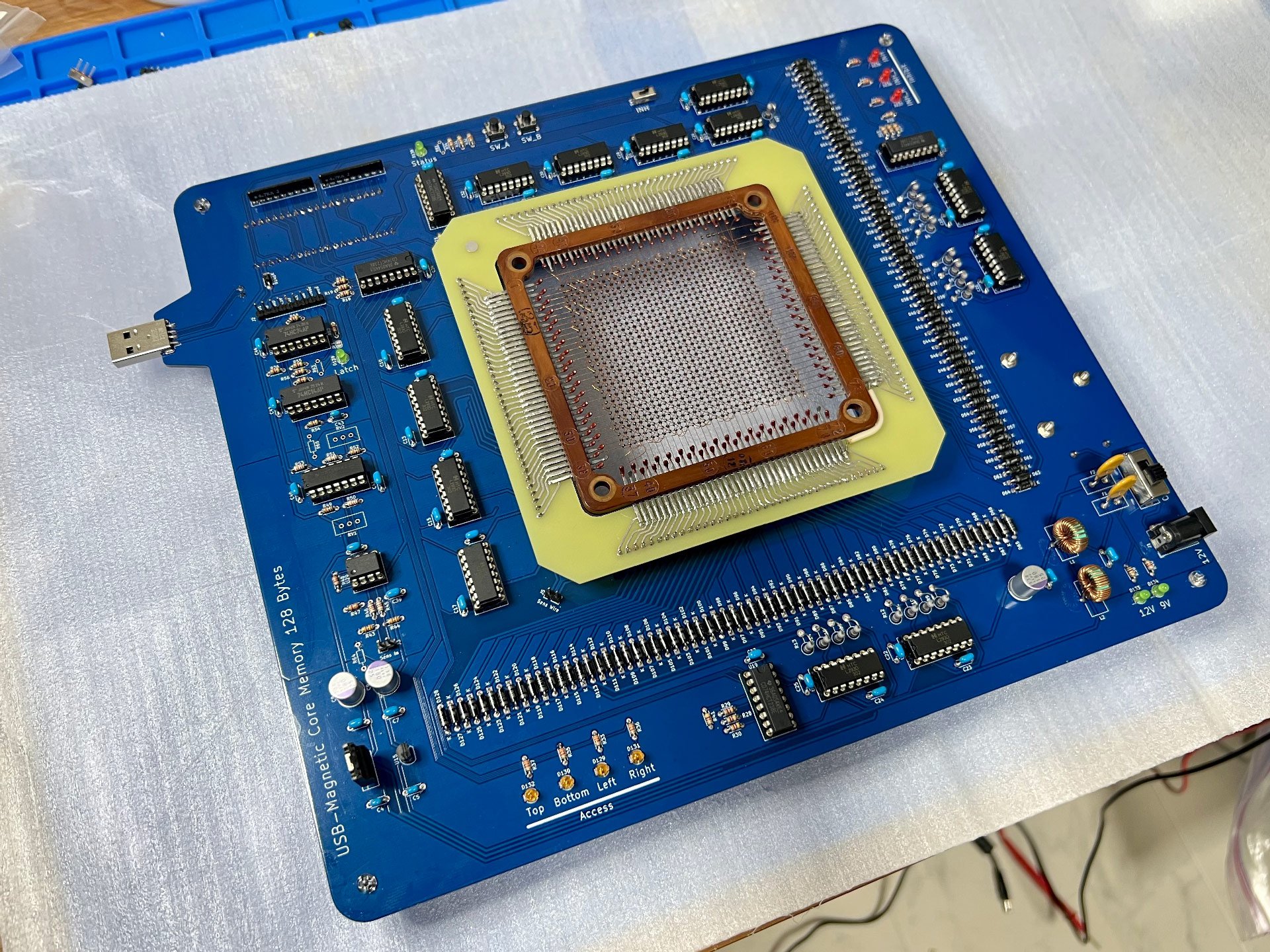 Big, old tech, 128byte USB flash drive uses magnetic core memory technology