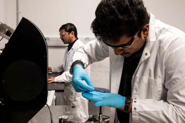 Atom-Thin 2D Thermometers Could Revolutionize On-Die Thermal Monitoring