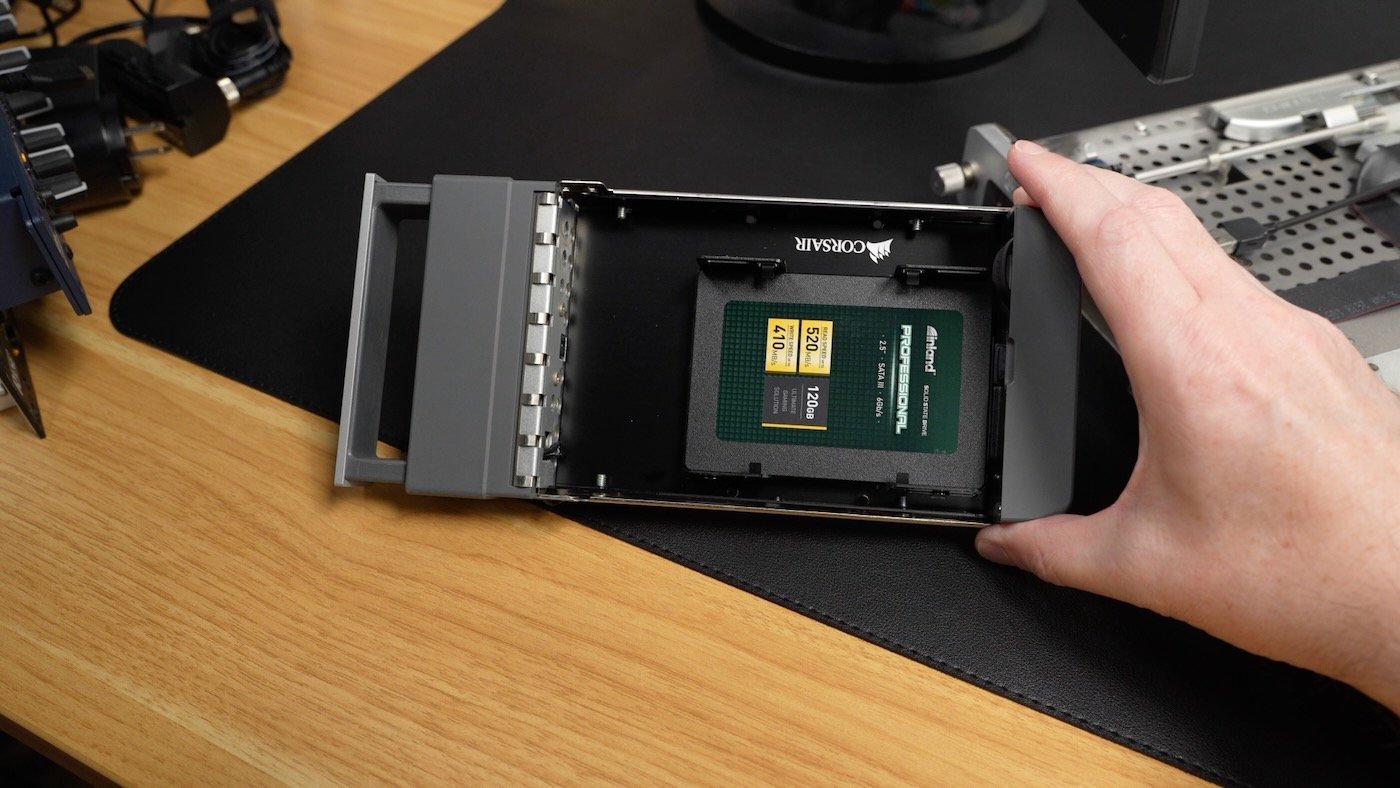 Xserve G5 SATA SSD in proprietary HDD tray