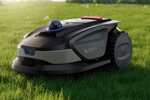Robot mower with LiDAR: Sunseeker S4 cuts grass on up to 10,800 square feet