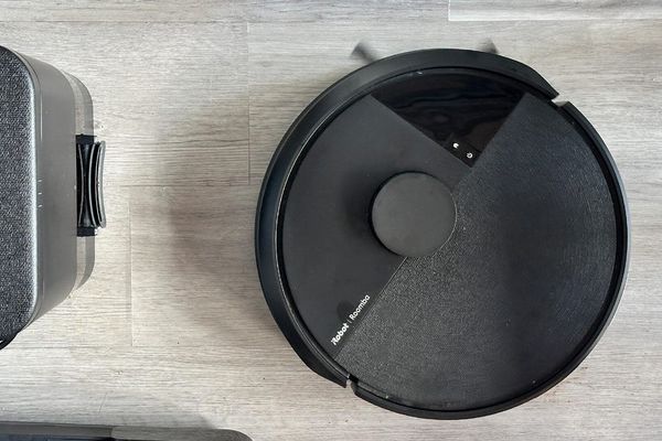 Roomba’s Existential Crisis: What iRobot’s Freefall Really Means for Connected Homes