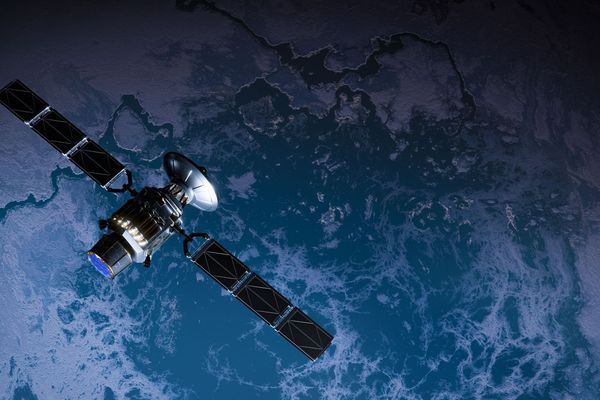 Russian Inspector Satellites Intercept Communications from European Space Assets, Raising Espionage and Sabotage Concerns