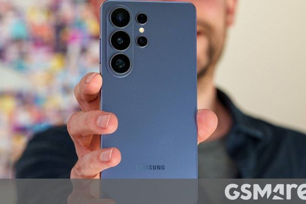 Samsung Galaxy S26 Ultra Durability Test: Does It Bend?