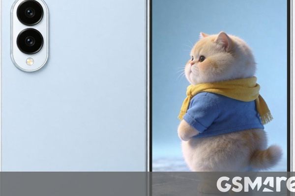 Samsung Galaxy Z Fold Wide Dimensions Compared to Huawei Pura X Max