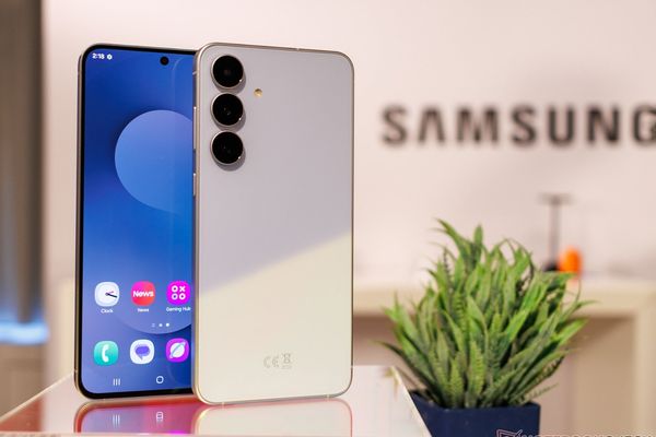 Samsung turns to cheaper Chinese displays for Galaxy S26 FE and A57 as memory prices bite