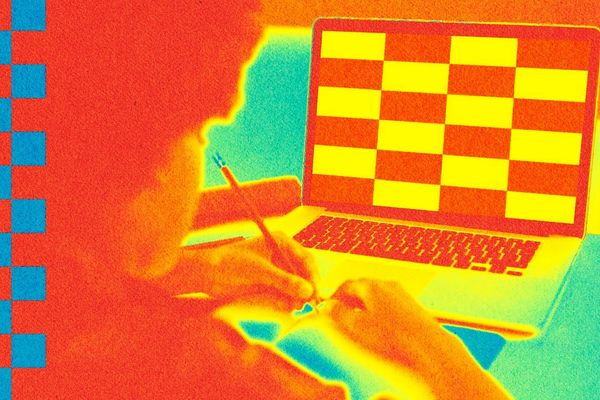 Schools Trade Screens for Paper as AI Prompts Rethink of Learning Tools