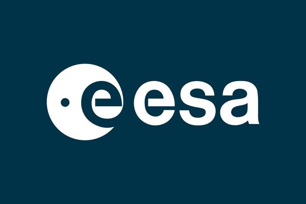 ESA Achieves Breakthrough: Aircraft Connects to Satellite via Laser at 2.6 Gbps