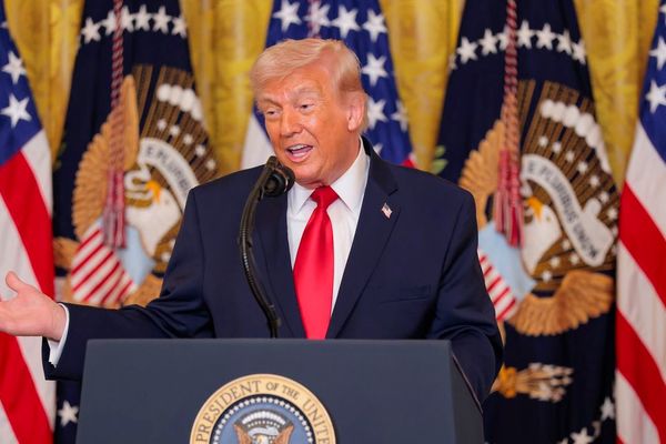 Trump Claims Iran 'About to Surrender' During G7 Call