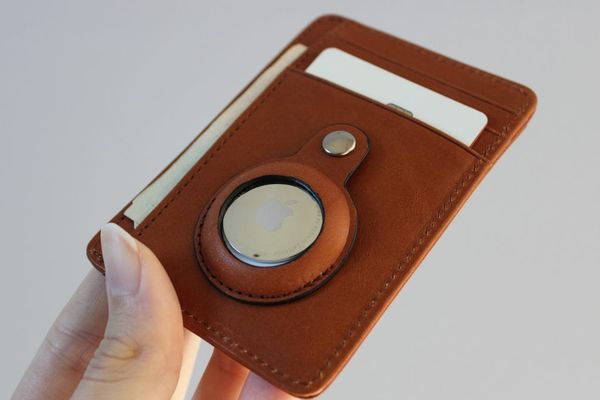 Securing Your Essentials: How AirTag Wallets Are Redefining Personal Item Tracking